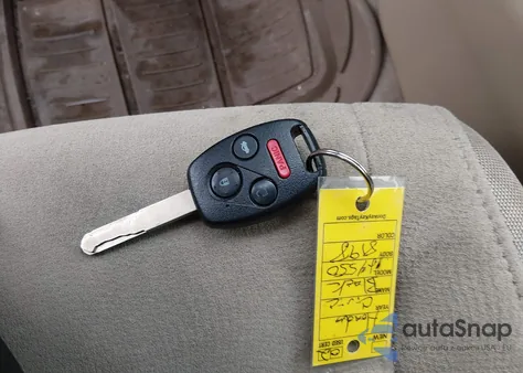 2006 Honda Civic Lx z USA, uszkodzony, nr VIN 2HGFA16586H518198